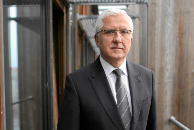 Prezydent Nowej Soli Wadim Tyszkiewicz zaprasza młodych ludzi na Sejm Dzieci i Młodzieży do swojego miasta.