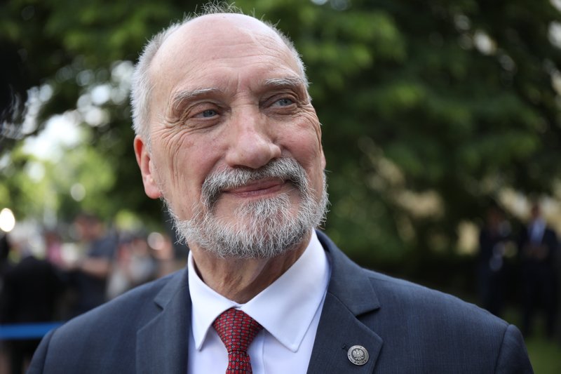 Macierewicz został wyznaczony na marszałka seniora Sejmu.