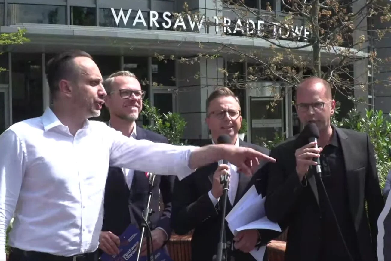 Janusz Kowalski przyszedł na konferencję PO. Doszło do awantury