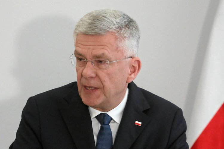 Stanisław Karczewski nie krył oburzenia po wpisie Donalda Tuska na Twitterze.