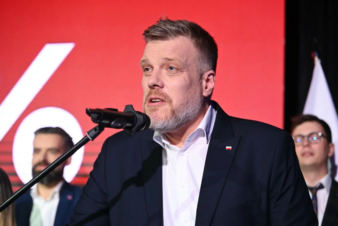 Zandberg ma stanowczy komunikat przed II turą. "To niepoważne". Adrian Zandberg nikogo nie poprze w II turze. "Nie jesteśmy wasalem".