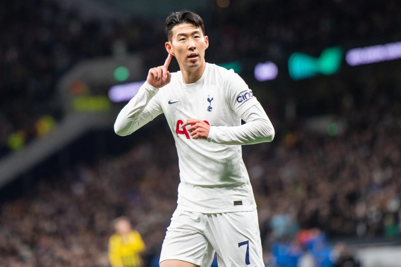 Tottenham wygrał w debiucie Antonio Conte na ławce trenerskiej. Jedno z trafień zaliczył Koreańczyk Son.