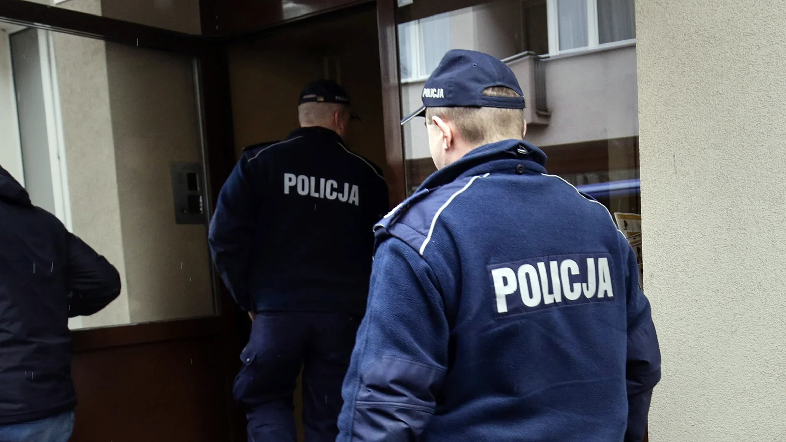 Co to jest Niebieska Karta? Policja lub inne służby zakładają ją w przypadkach interwencji w sprawie przemocy w rodzinie.