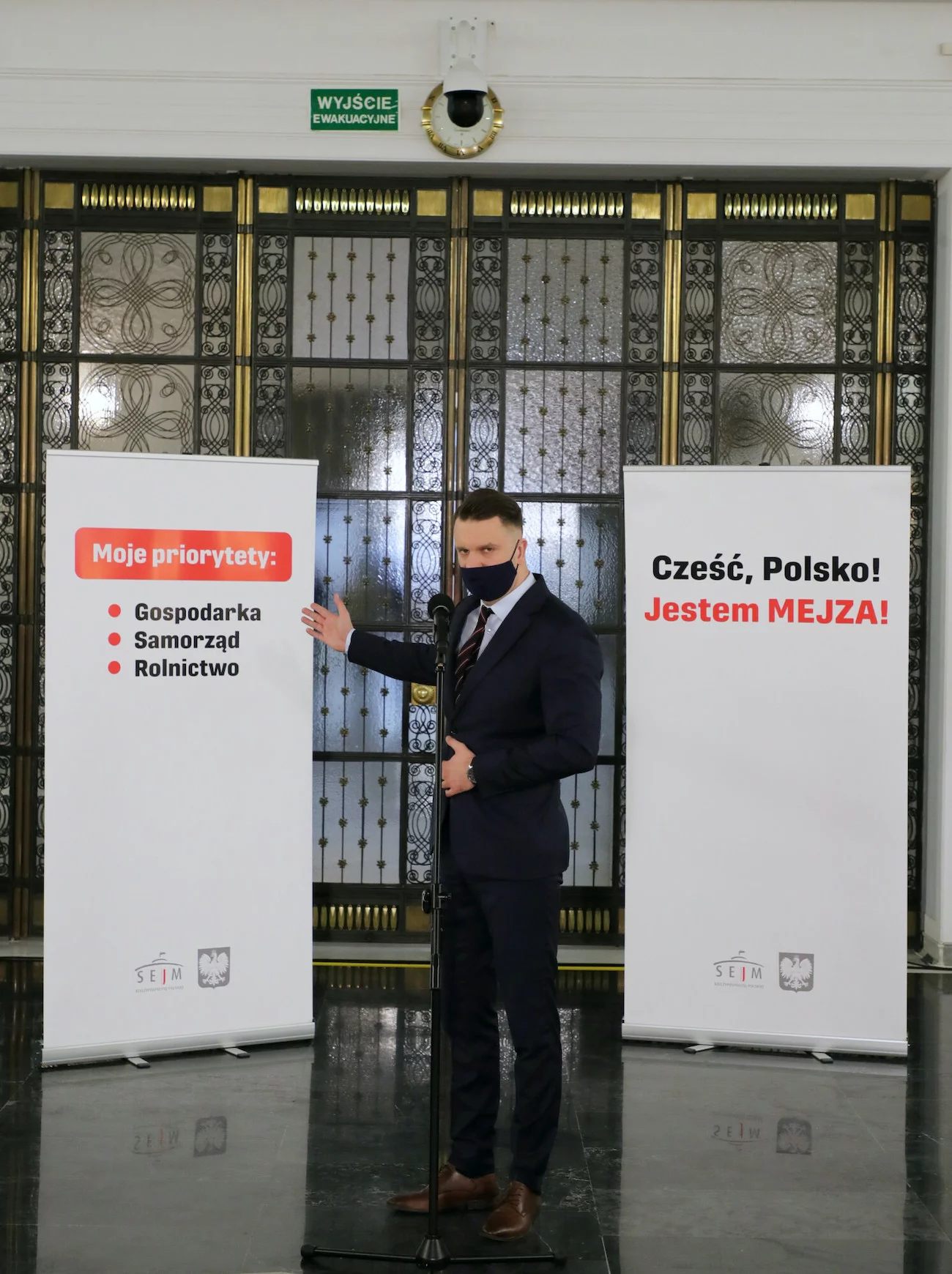 Łukasz Mejza w dniu złożenia ślubowania poselskiego (16.03.2021).