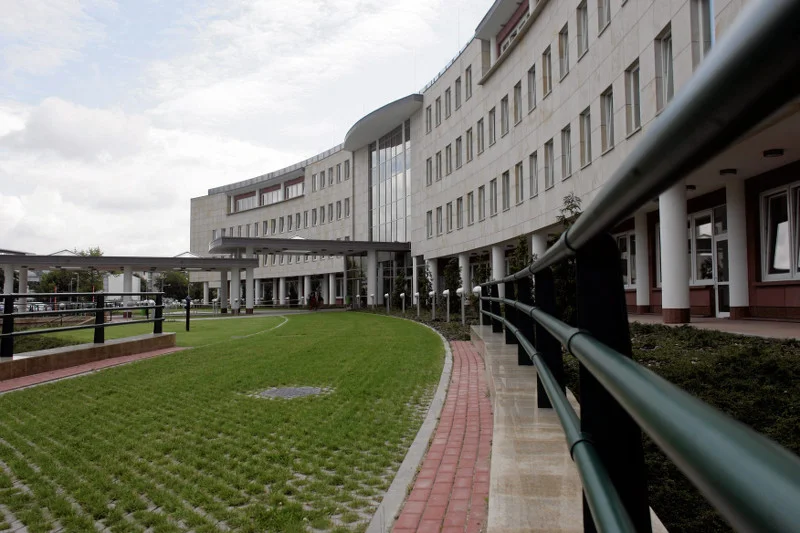 Centrala ZUS przy ul. Szamockiej w Warszawie. Kosztowała 189 mln zł