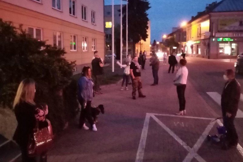 Protest w Jaśle przeciwko władzy PiS. Inicjatorką była Jolanta Jachym.