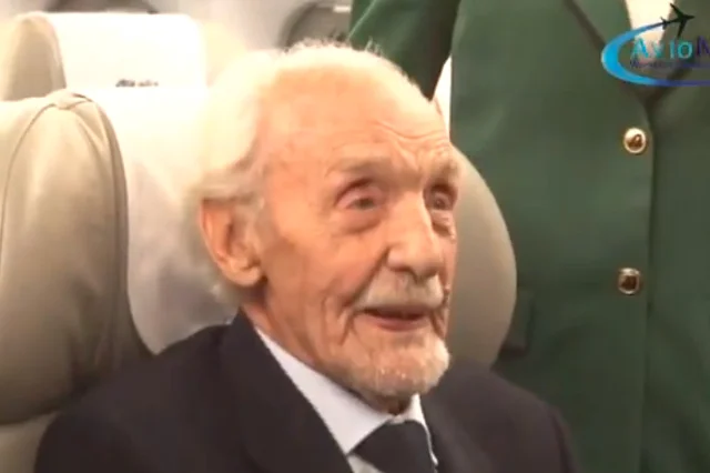 Pułkownik Francesco Volpi ma 100 lat i wciąż pilotuje samoloty