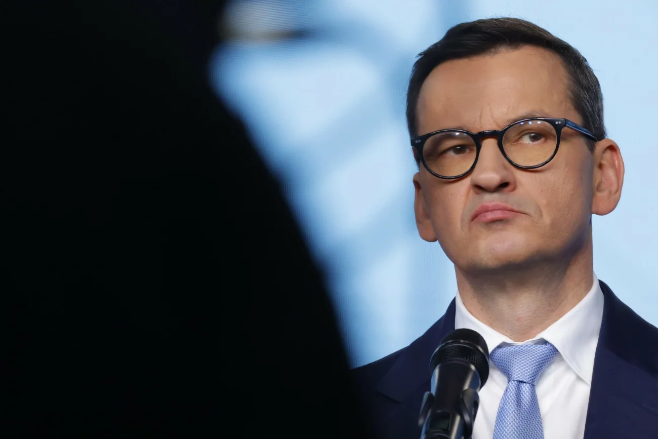 Morawiecki grozi Domańskiemu Trybunałem Stanu, jeśli ten nie wypłaci PiS pieniędzy.