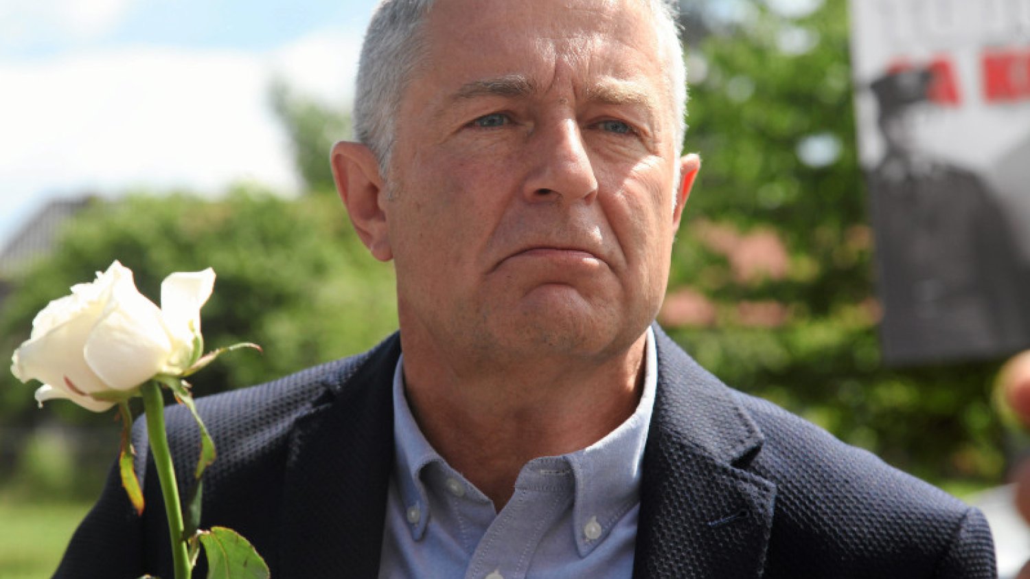 Władysław Frasyniuk wzywa wszystkich przeciwników rządu do protestu przeciwko rządzącym.