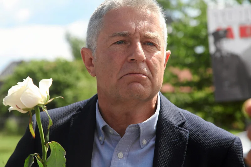 Władysław Frasyniuk wzywa wszystkich przeciwników rządu do protestu przeciwko rządzącym.