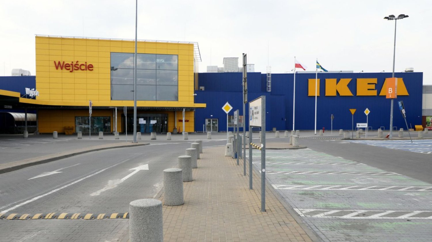 IKEA Targówek zamknięta po burzy. Wszystko przez awarię prądu
