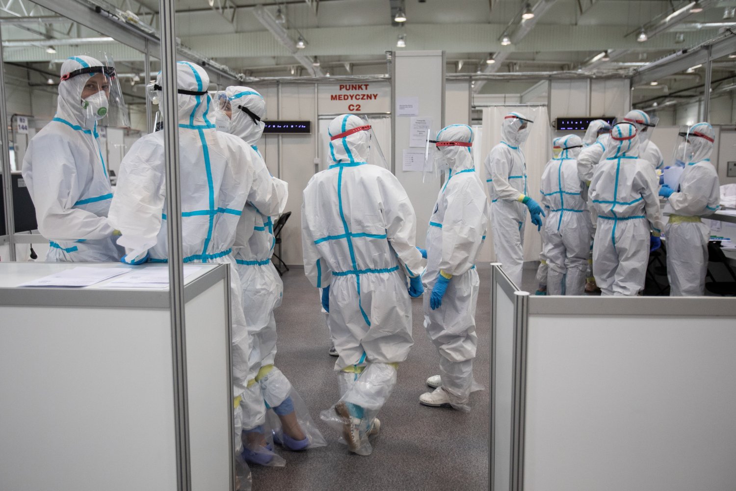 Nowy raport MZ ws. pandemii covid-19 w Polsce.