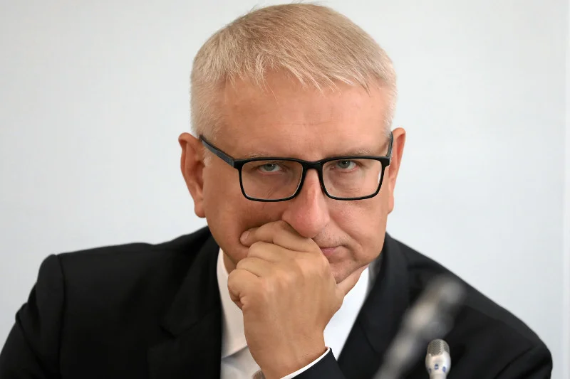 Stanisław Pięta wprawdzie został zawieszony w prawach członka PiS, ale zachował funkcje w ważnych komisjach.