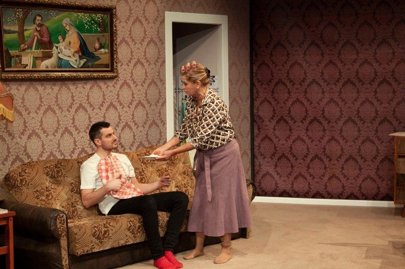 "Berek, czyli upiór w moherze 2" to sztuka w reżyserii Ewy Kasprzyk. Na scenie zobaczymy również Daniela Olbrychskiego i Antoniego Pawlickiego