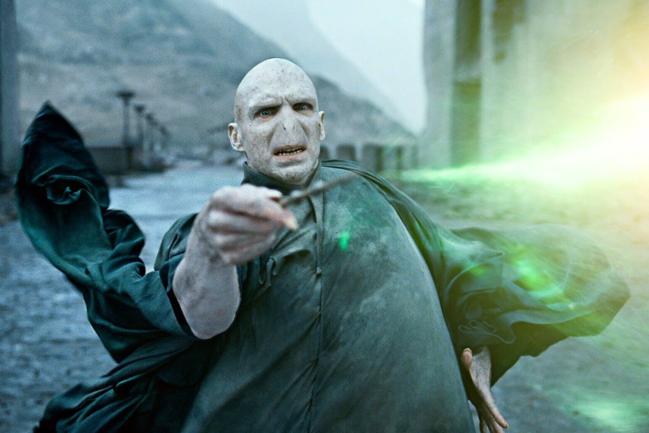 Reżyser filmów "Harry Potter" zdradził, kogo chciałby zobaczyć w roli Lorda Voldemorta w serialu Max