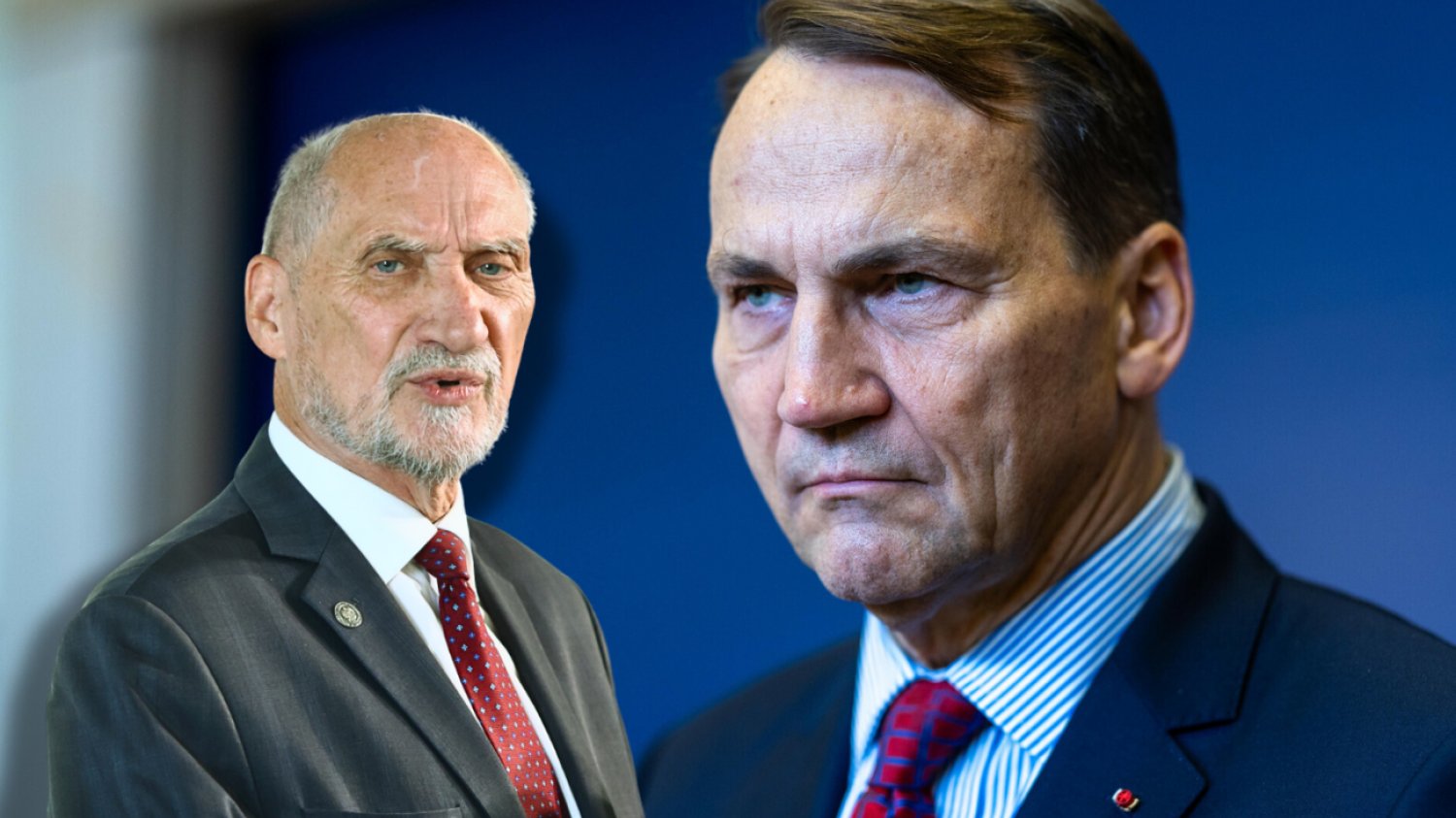 Na zdjęciu Radosław Sikorski. Obok Antoni Macierewicz