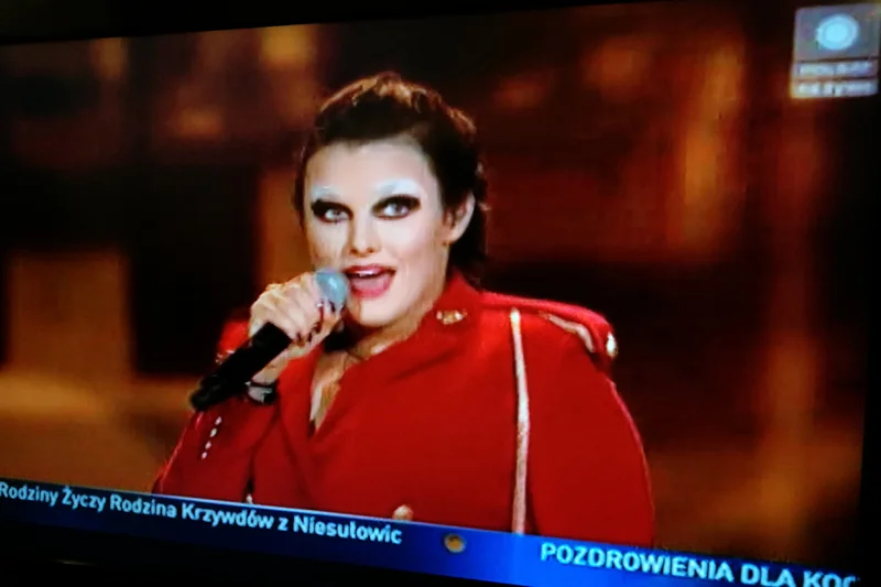Ewa Farna podczas Sylwestra z Polsatem.
