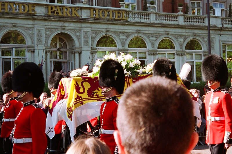 Czy księżna Diana została zamordowana? Taką hipotezę sprawdza brytyjska policja.