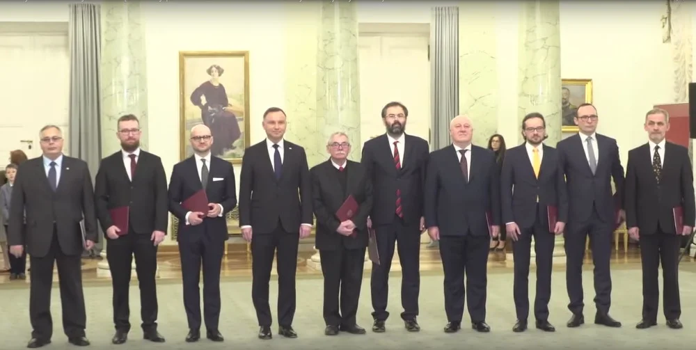 Prezydent Andrzej Duda wraz z nowymi członkami PKW.