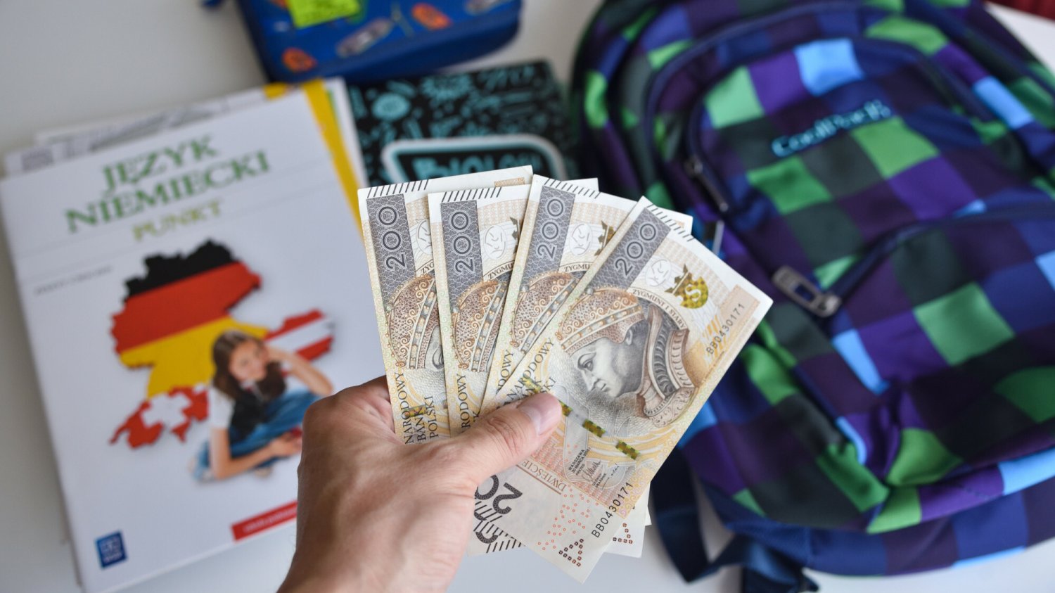Polacy pracujący w Niemczech mogą dostać 1000 zł na dziecko Kindergeld - co to jest? Polscy rodzice mogą dostać 1000 zł na dziecko
