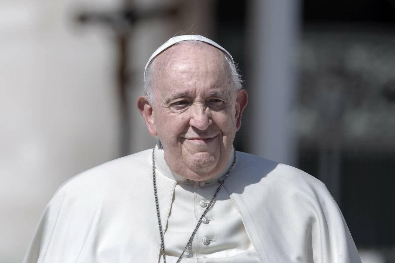 Watykan zdecydował w kwestii chrztu osób transpłciowych i homo