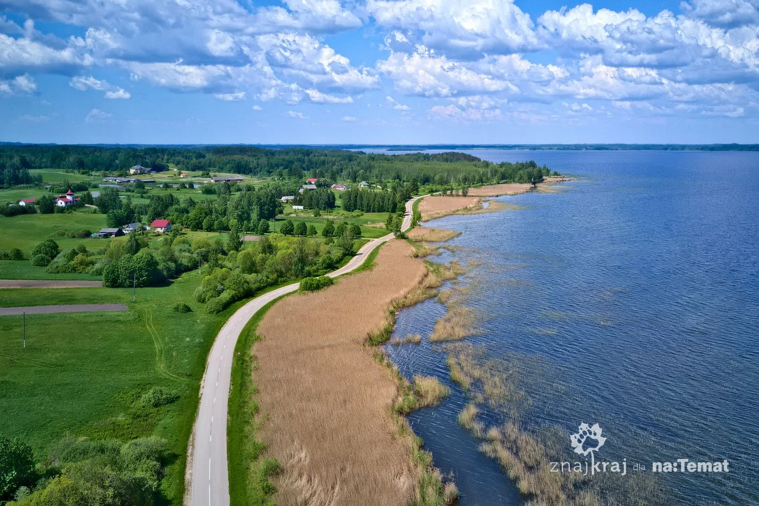 Droga nad jeziorem Raźno