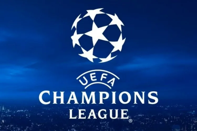 Od sezonu 2018/19 mecze Ligi Mistrzów pokazuje Polsat. Polsat straci Ligę Mistrzów? Odpowiedź Kmity.