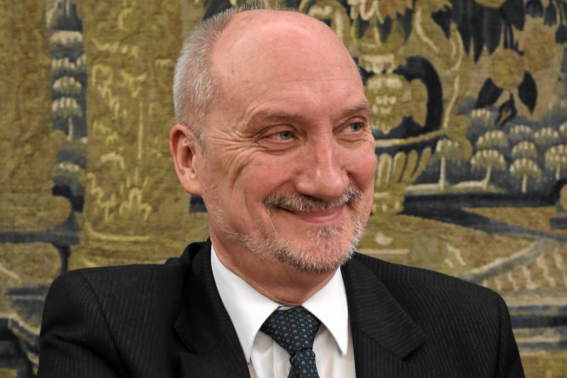 Antoniego Macierewicza nie było ani w sądzie, ani na posiedzeniu sejmowej komisji.