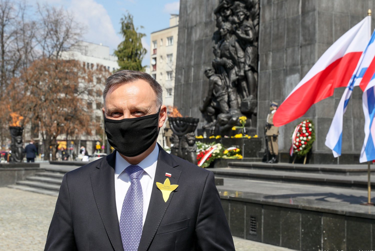 Prezydent Duda na obchodach 78. rocznicy powstania w getcie. "Byli Nasi".