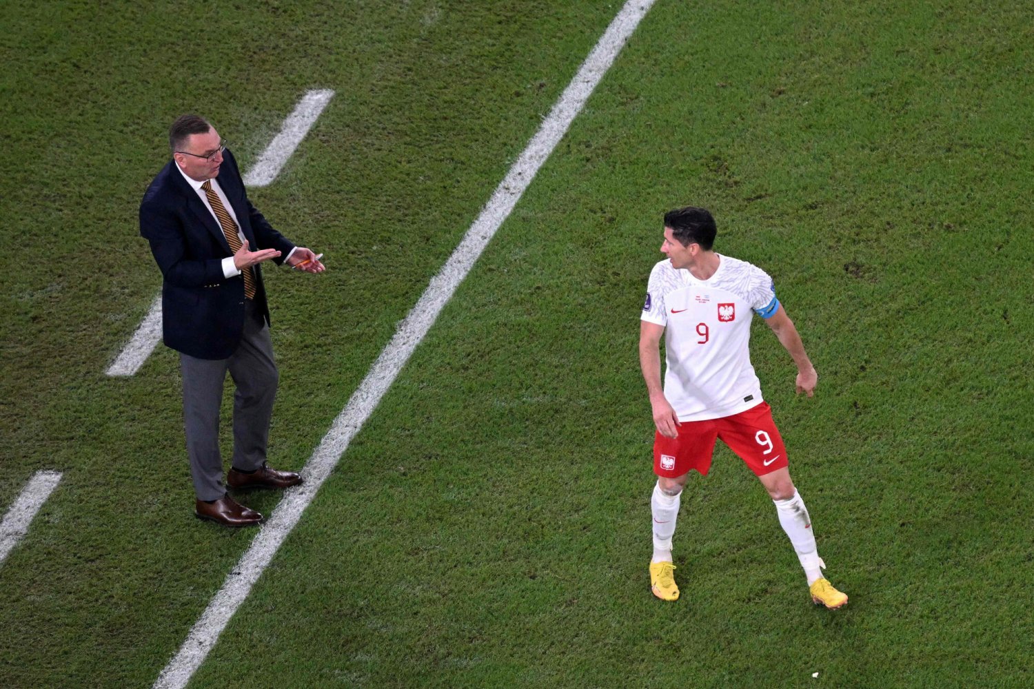 Koniec Czesława Michniewicza w kadrze, piłkarze grozili buntem. Interweniował sam Robert Lewandowski