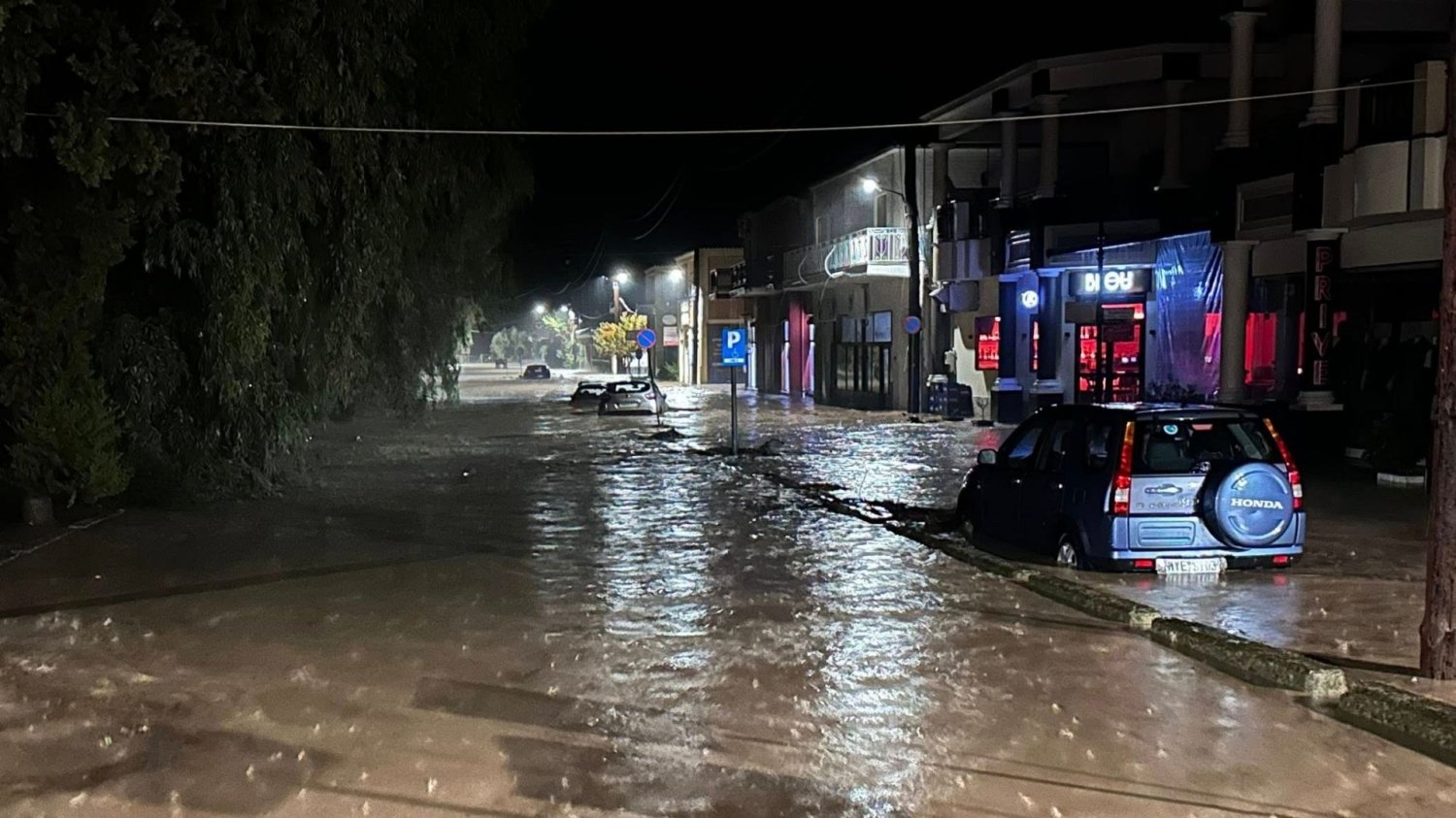 Powódź na greckiej wyspie Lesbos Powódź na Lesbos
