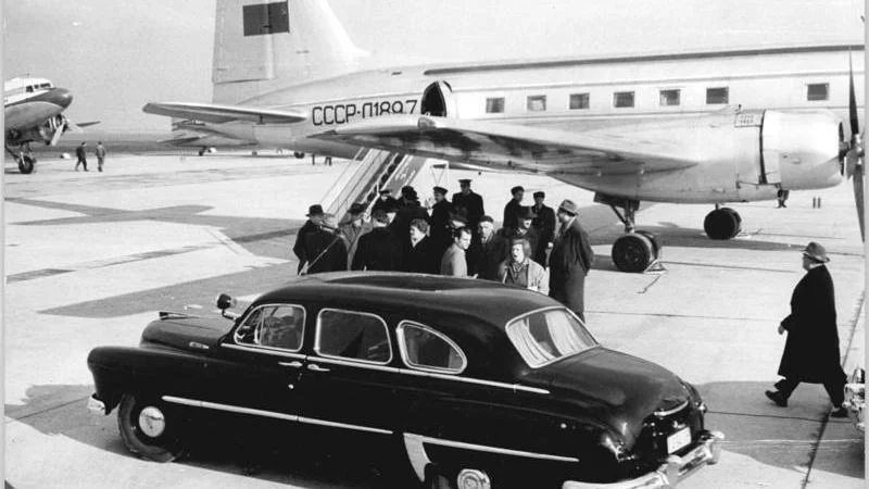 Tak wyglądała limuzyna pułkownika Berii, której historia dała początek legendzie o czarnej wołdze.