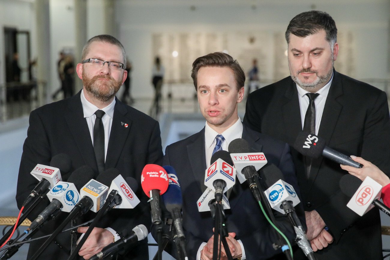 Posłowie Konfederacji o godz. 15 ogłoszą decyzję ws. "lex TVN".