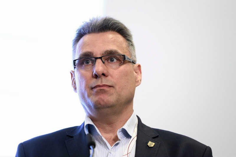 Piotr Woyciechowski, szef Polskiej Wytwórni Papierów Wartościowych chce, by "Gazeta Wyborcza" przez rok nie mogła pisać o kierowanej przez niego firmie.