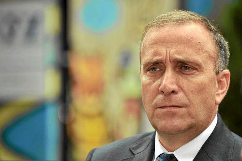 Grzegorz Schetyna nie wyklucza koalicji z Leszkiem Millerem: "Rząd przetrwa aferę, ale nie w całości"