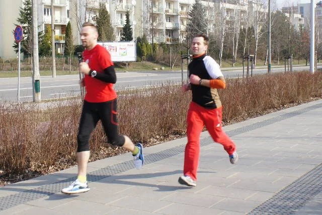 Cotygodniowy parkrun to świetny sposób na urozmaicenie planów treningowych.