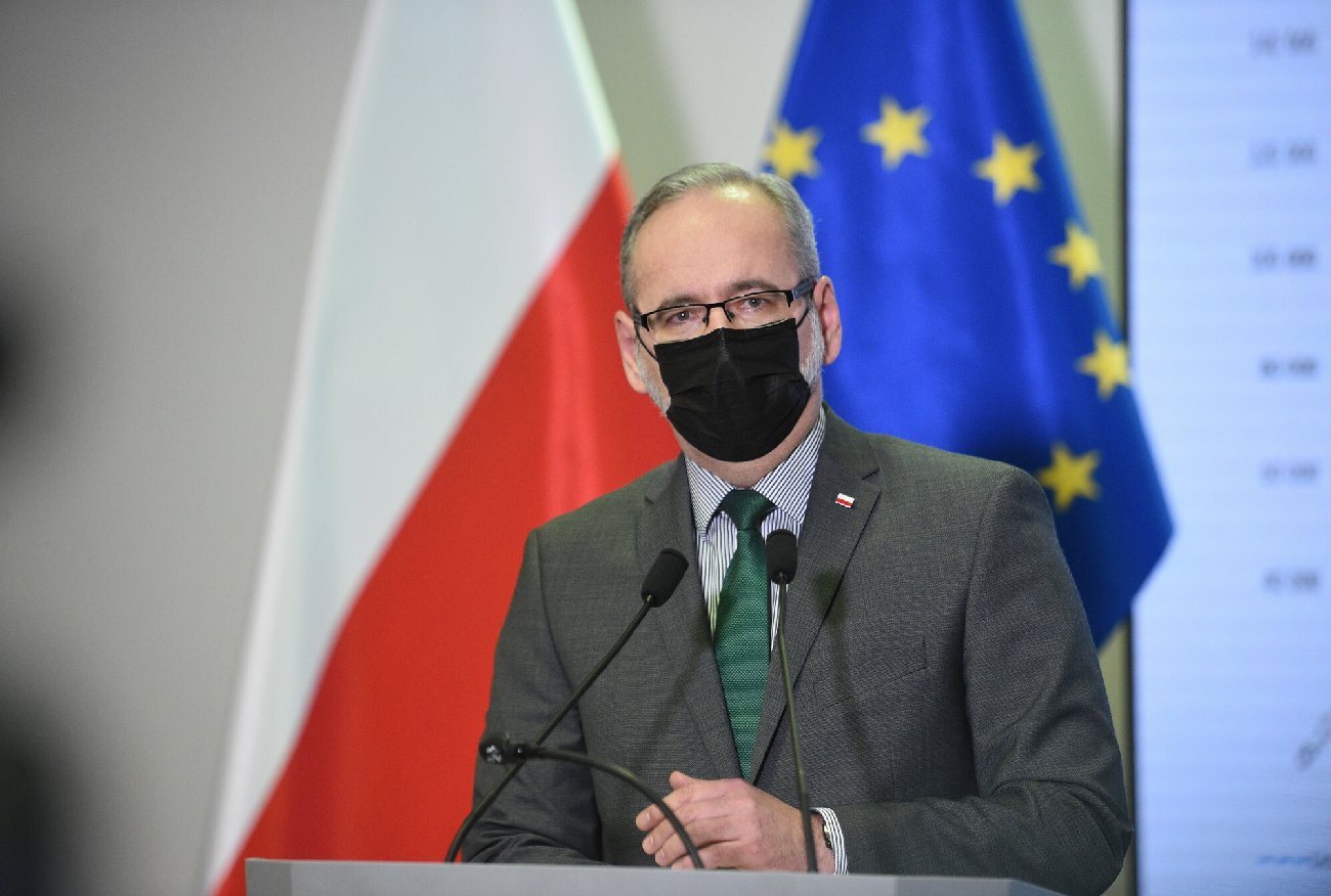 Konferencja Adama Niedzielskiego. Wiadomo, kiedy kulminacja wariantu Omikron