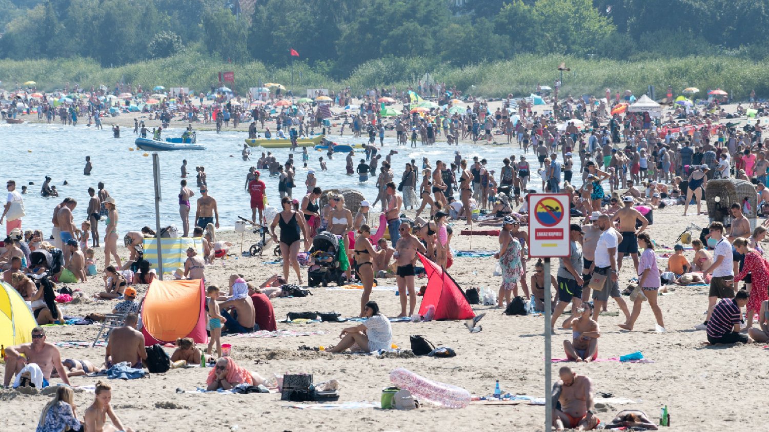Pogoda na wakacje 2023. Burze i obfite deszcze na początku lata.