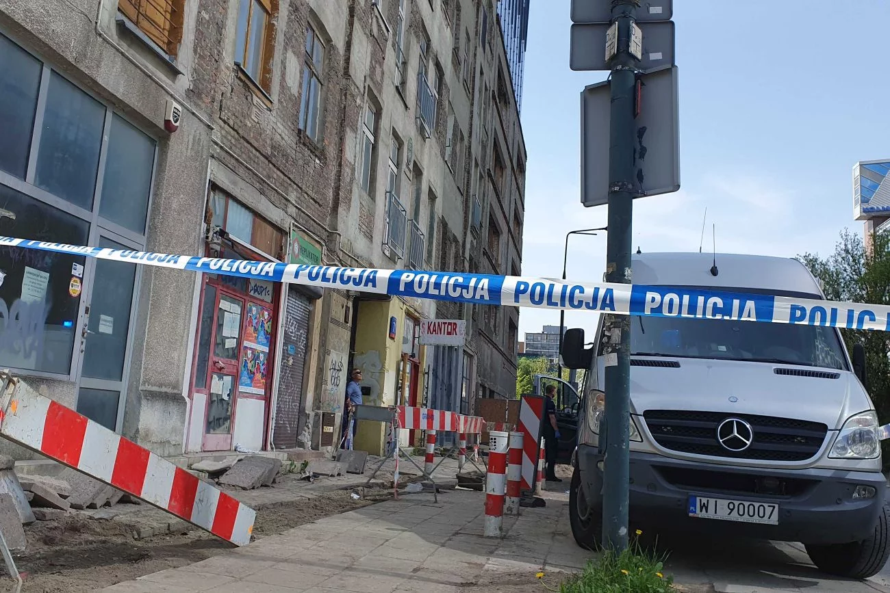 Policja zatrzymała Ukraińca podejrzewanego o zamordowanie osób, których ciała znaleziono w kamienicy na warszawskiej Woli