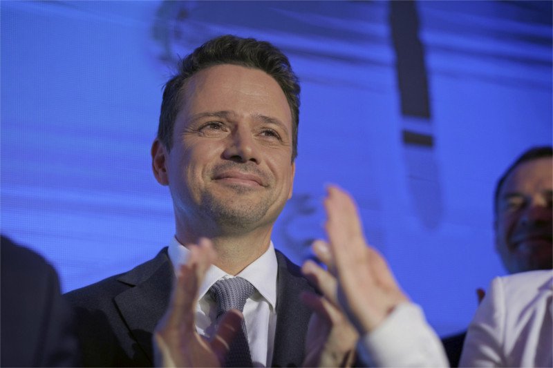 Rafał Trzaskowski w pierwszej turze wyborów zdobył Warszawę. Z kim będzie rządził?