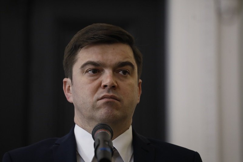 Rzecznik prasowy MZ wypowiedział się na temat nowego przepisu dot. noszenia maseczek.