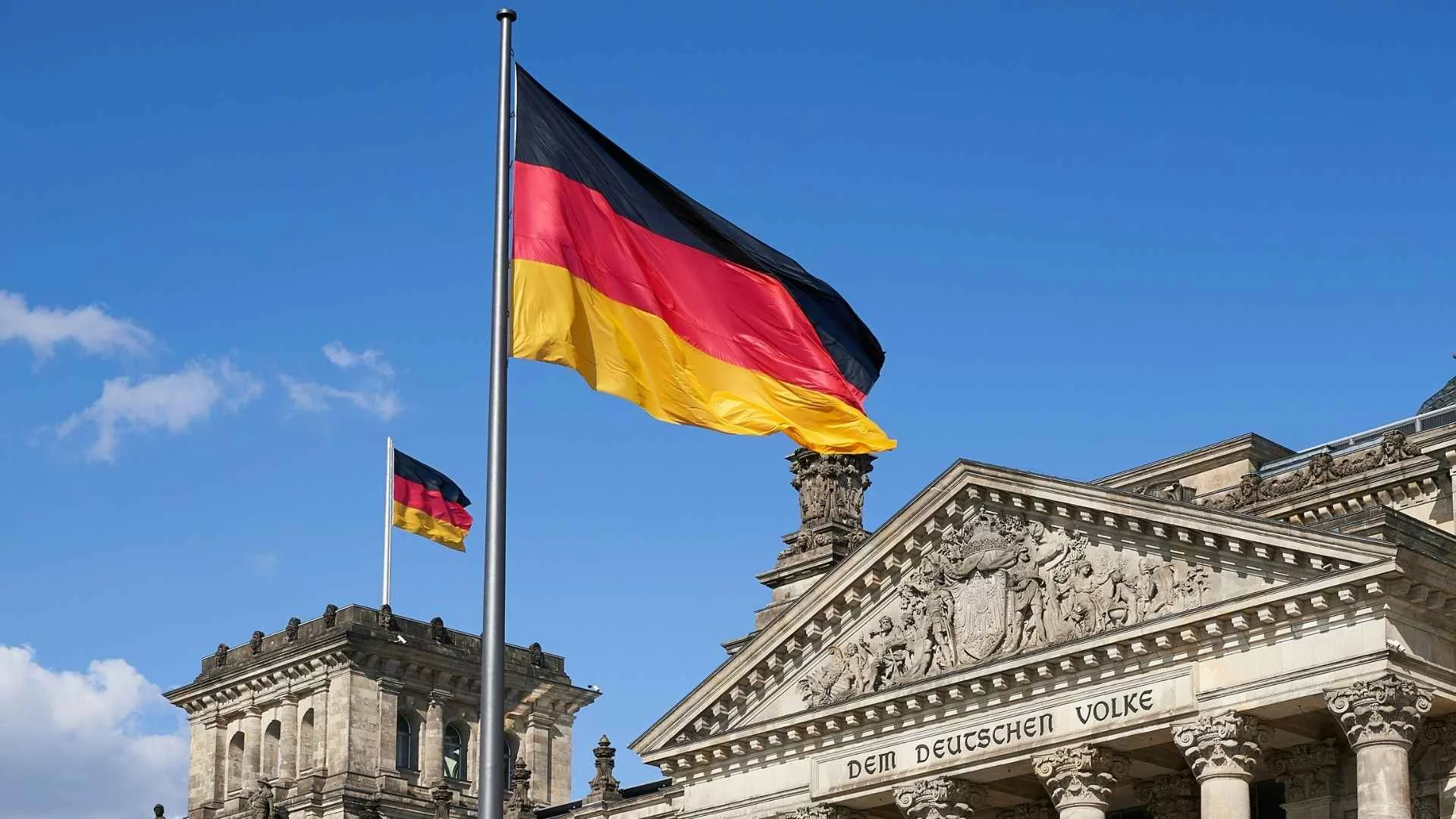 Finał politycznego sporu. Niemcy mają nowych sędziów w TK. Trzech nowych sędziów w TK. To finał politycznego sporu.