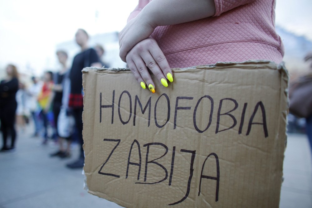 Według policji w 2015 roku w Polsce nie było ani jednego przestępstwa motywowanego homofobią lub transfobią.