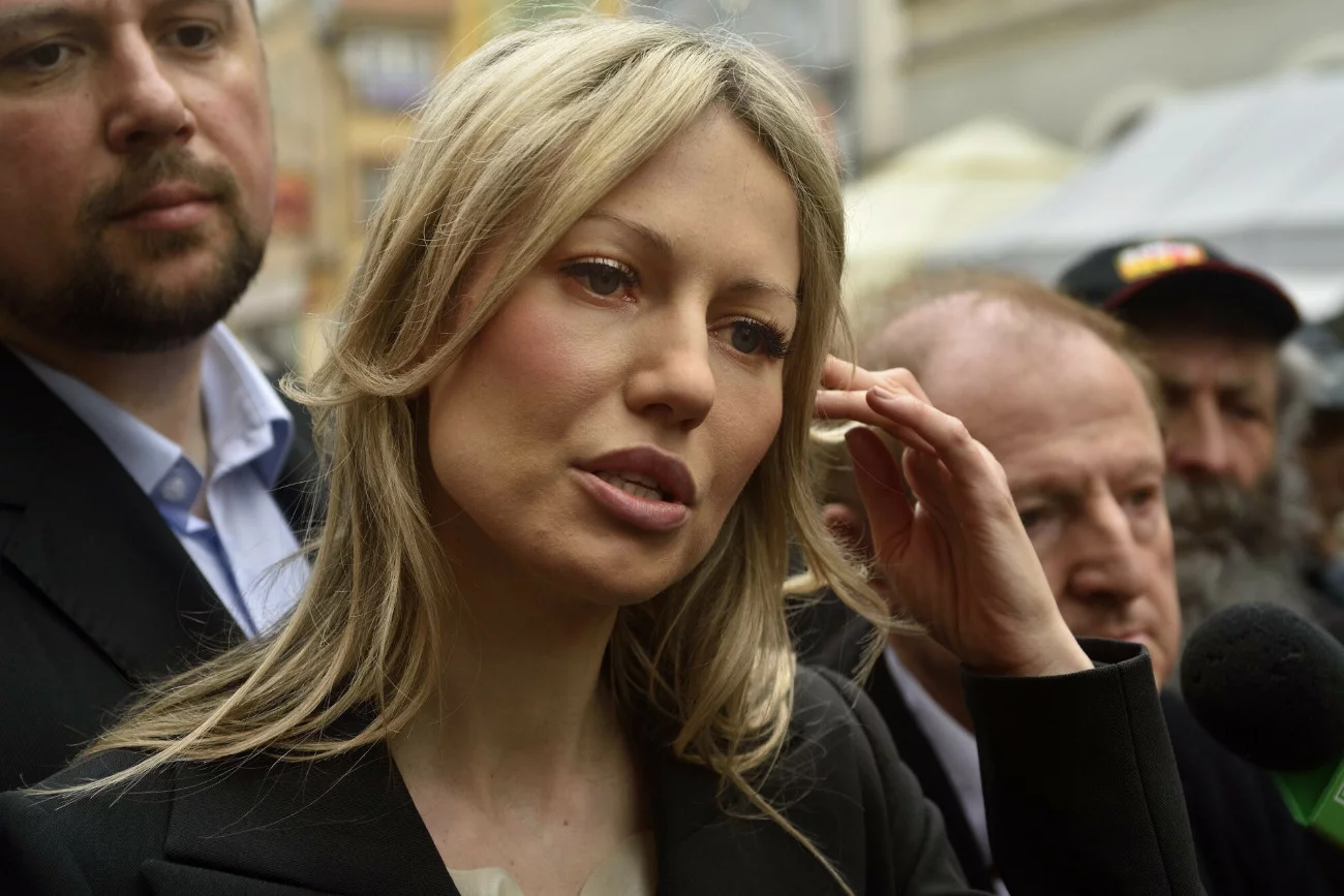 Magdalena Ogórek skomentowała ostatni sondaż i pytania Polaków na spotkaniach polityków PiS z wyborcami