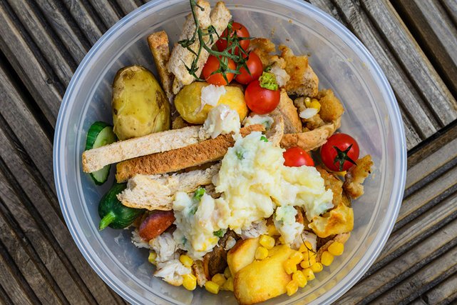 Koniec wyrzucania dobrej żywności. Niektóre produkty można jeść po minięciu terminu przydatności