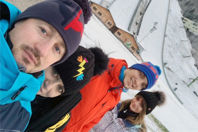 Iza i Adam Małysz wydają za mąż swoją córkę Karolinę.