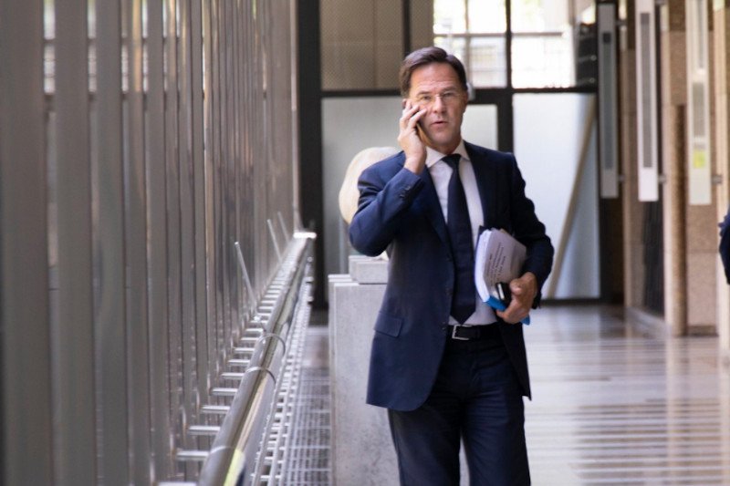 Premier Holandii Mark Rutte wskazał, że można uchwalić budżet z wyłączeniem Polski i Węgier.