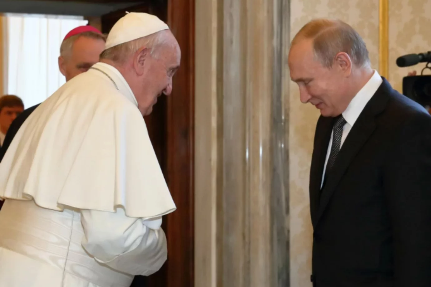 Papież wyjaśnił, czemu nie mówi o Władimirze Putinie w kontekście wojny w Ukrainie.