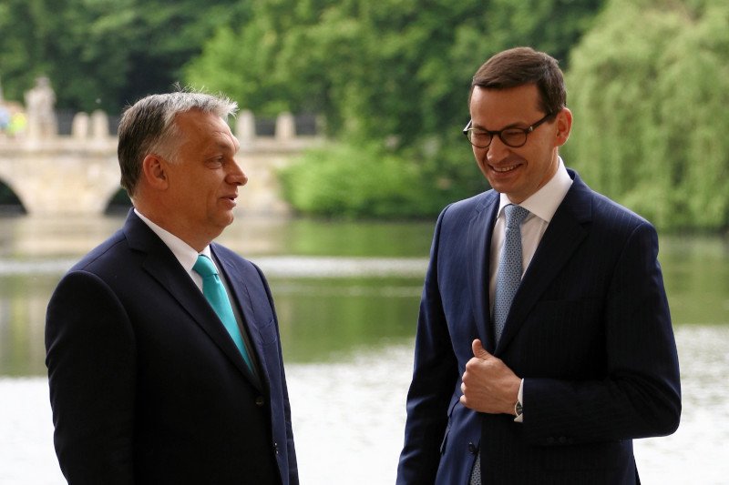 Viktor Orbán dał do zrozumienia, że jeśli jakiś kraj nie przestrzega rządów prawa, powinien opuścić UE.