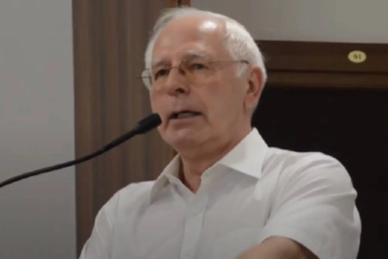 Jerzy Zięba prawomocnie skazany za wpis o lekarzach, którym odrąbałby łeb